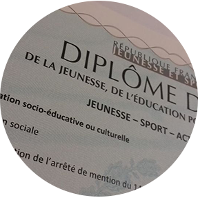 Intervention d'une professionnelle diplômée et expérimentée, Activité adaptées, Compte rendu après chaque intervention